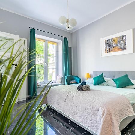 Stylish Studio In The Heart Of The City. Varşovia Exterior foto